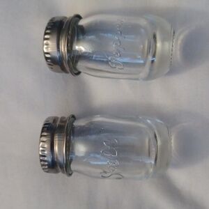 $4 Add-on New Mason Jar Shaped Salt & Pepper Shakers